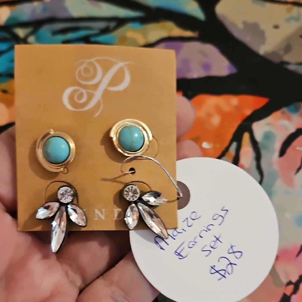 Plunder Gold and Blue Earrings with Nature-Inspired Charm